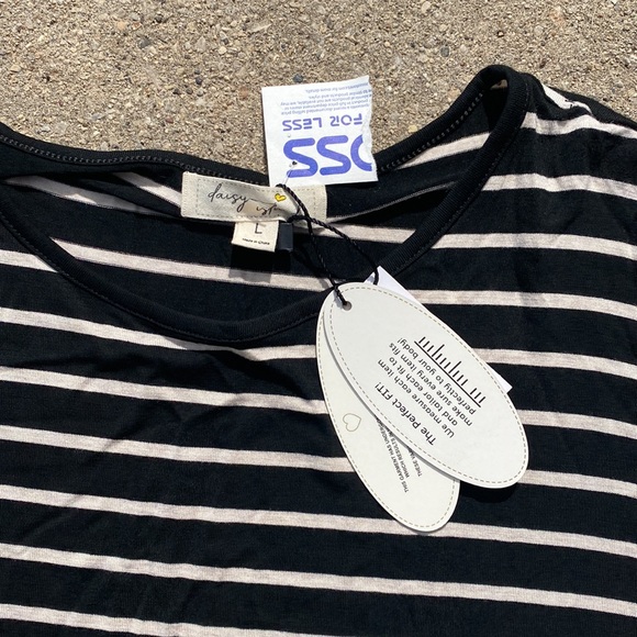 BNWT Daisy Island 80’s Inspired Drop Waist Dress - Picture 6 of 7